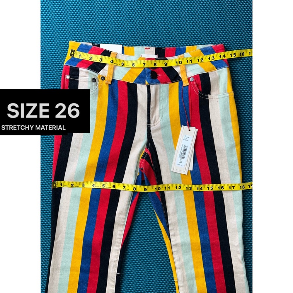 Alice + Olivia Stacey Low Rise Boheme Stripe Bell Jeans - Picture 12 of 17